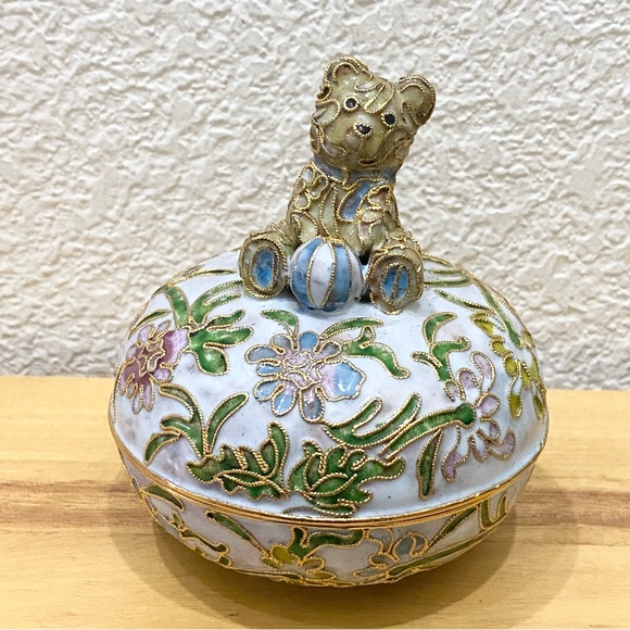 Vintage NYCO Nikki Yassaman White Bear Trinket Box Faberge Enameled Art Figurine - Picture 3 of 15